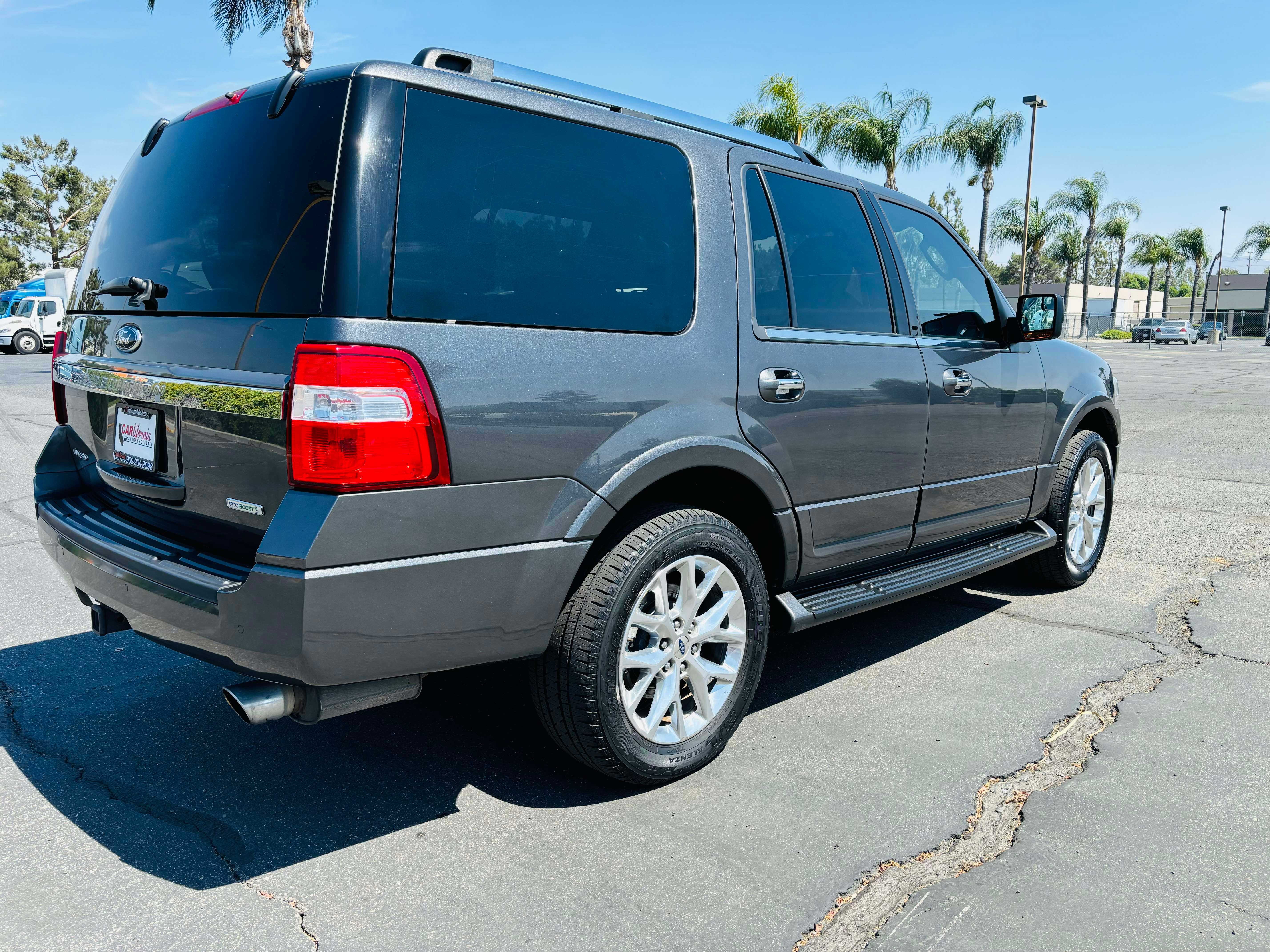 Ford Expedition Image 5