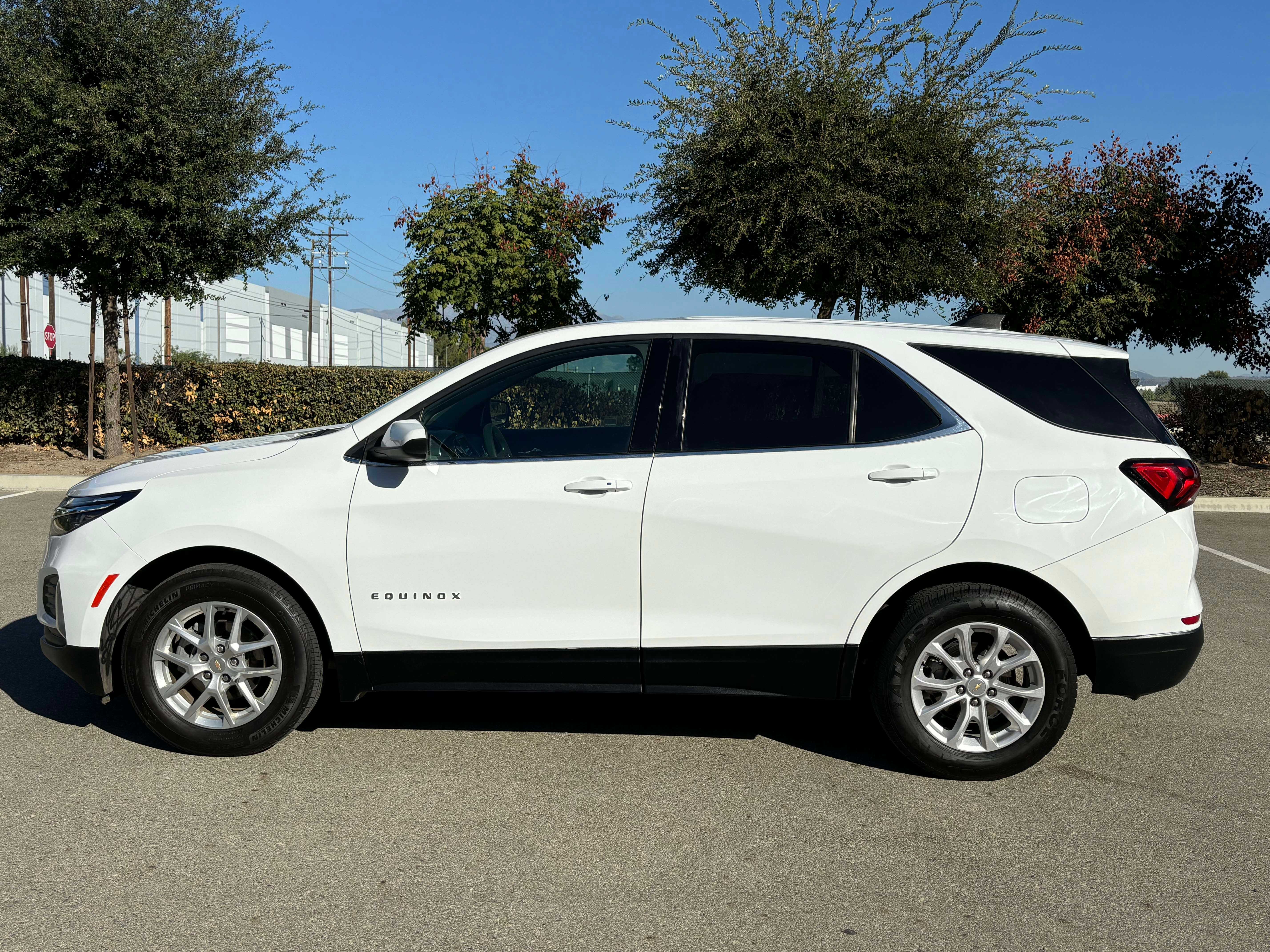 Chevrolet Equinox Image 2