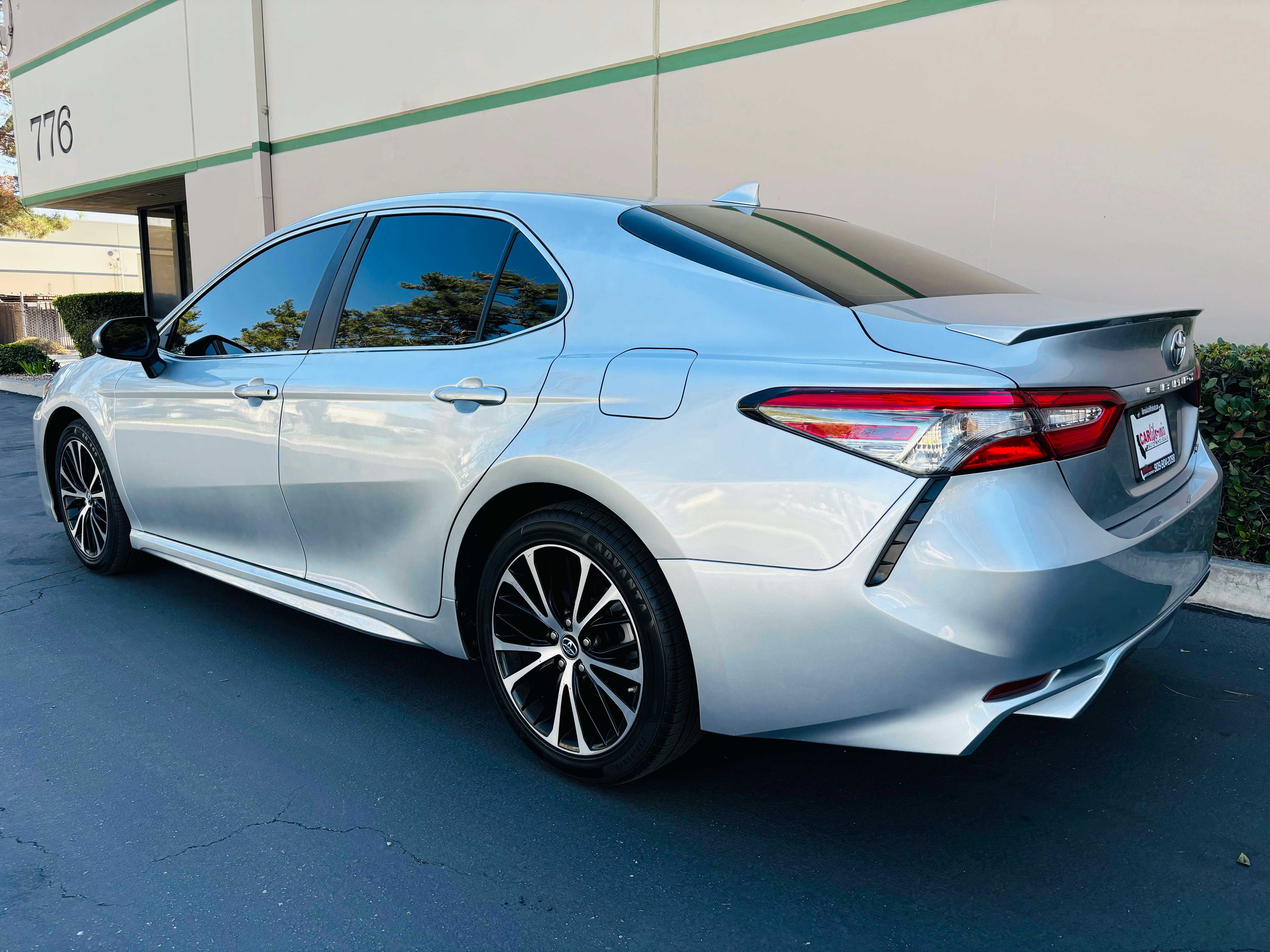 Toyota Camry Image 7