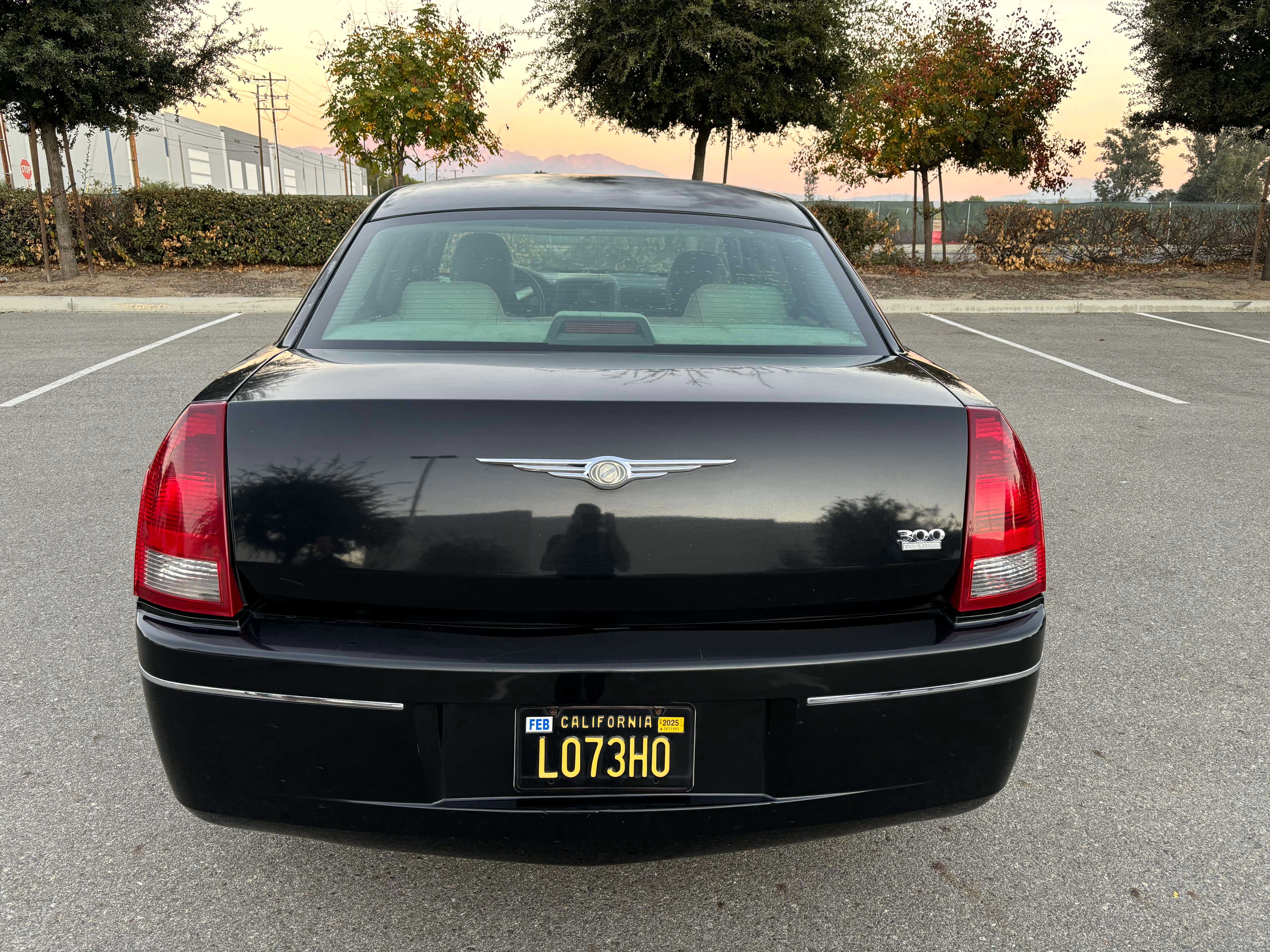 Chrysler 300 Image 6