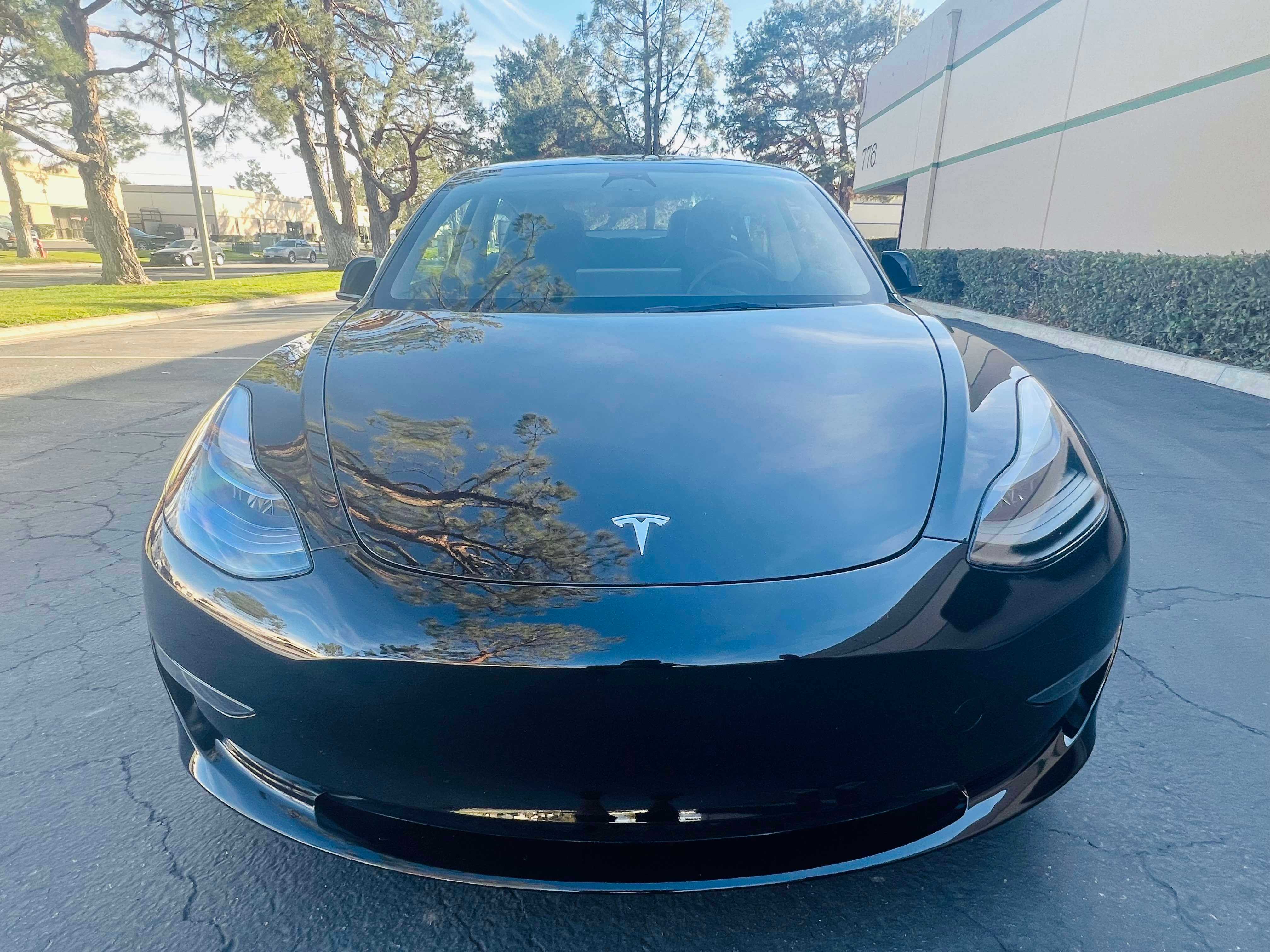 Tesla Model 3 Image 2