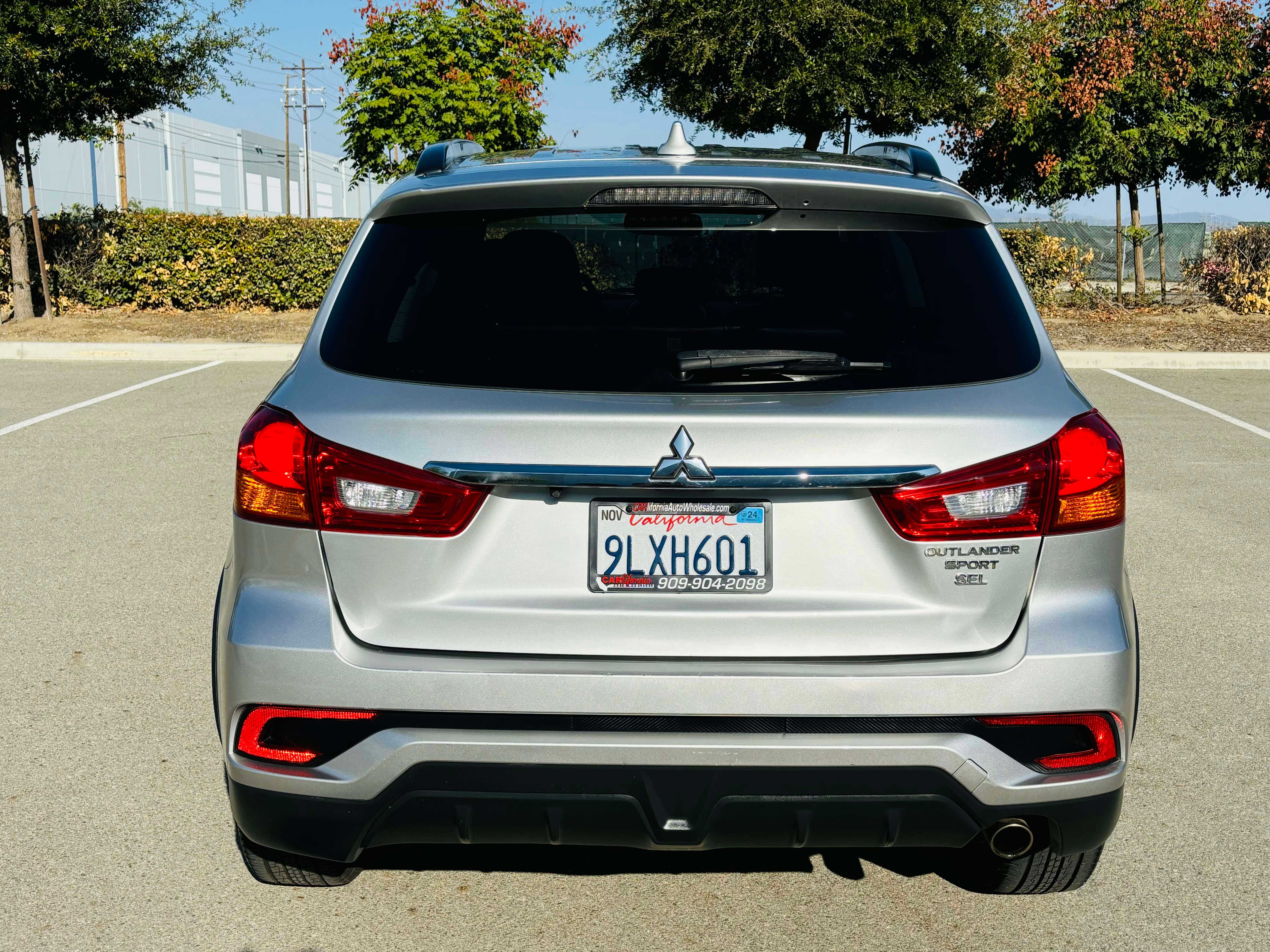 Mitsubishi Outlander Sport Image 6