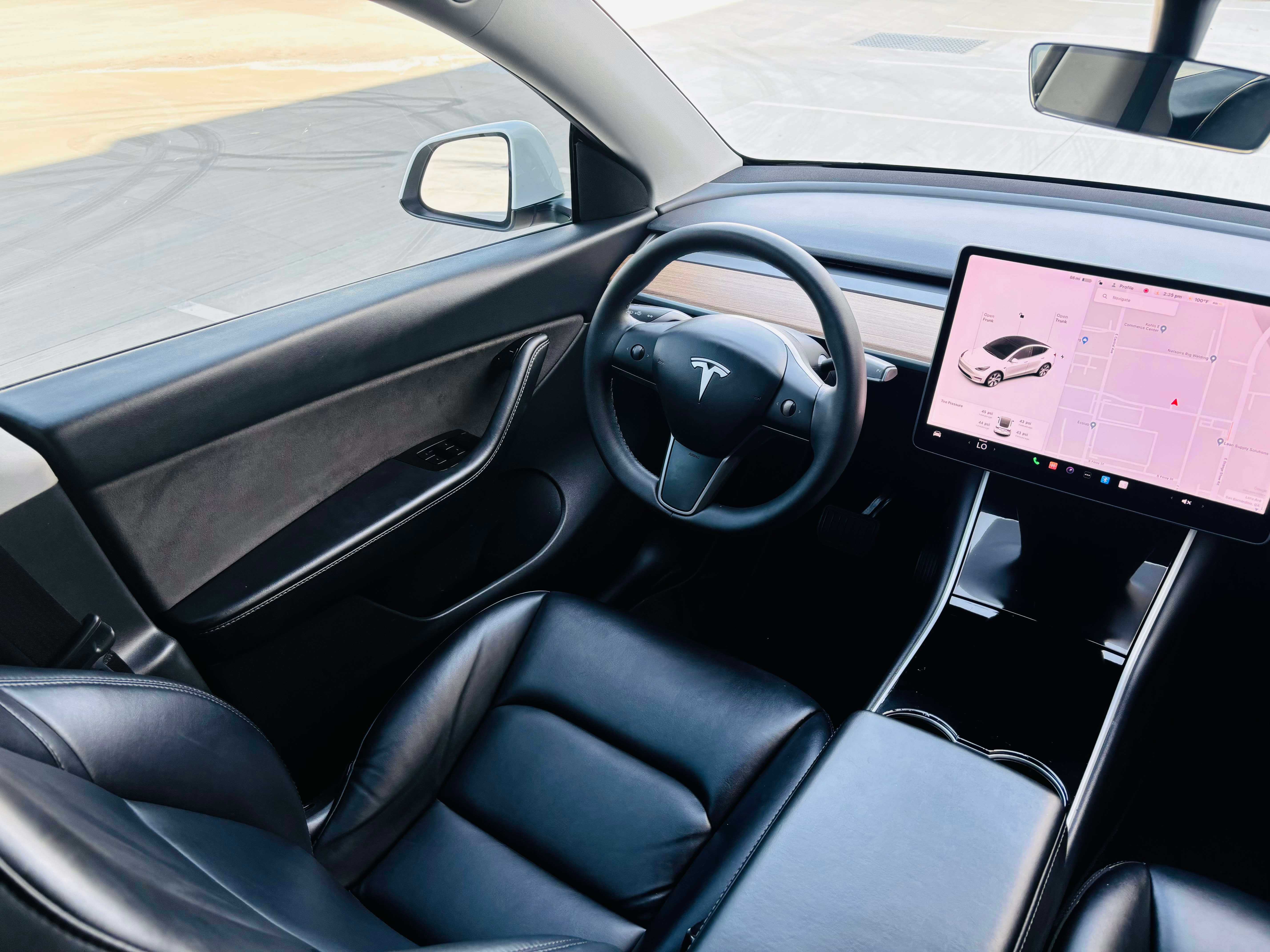 Tesla Model Y Image 16