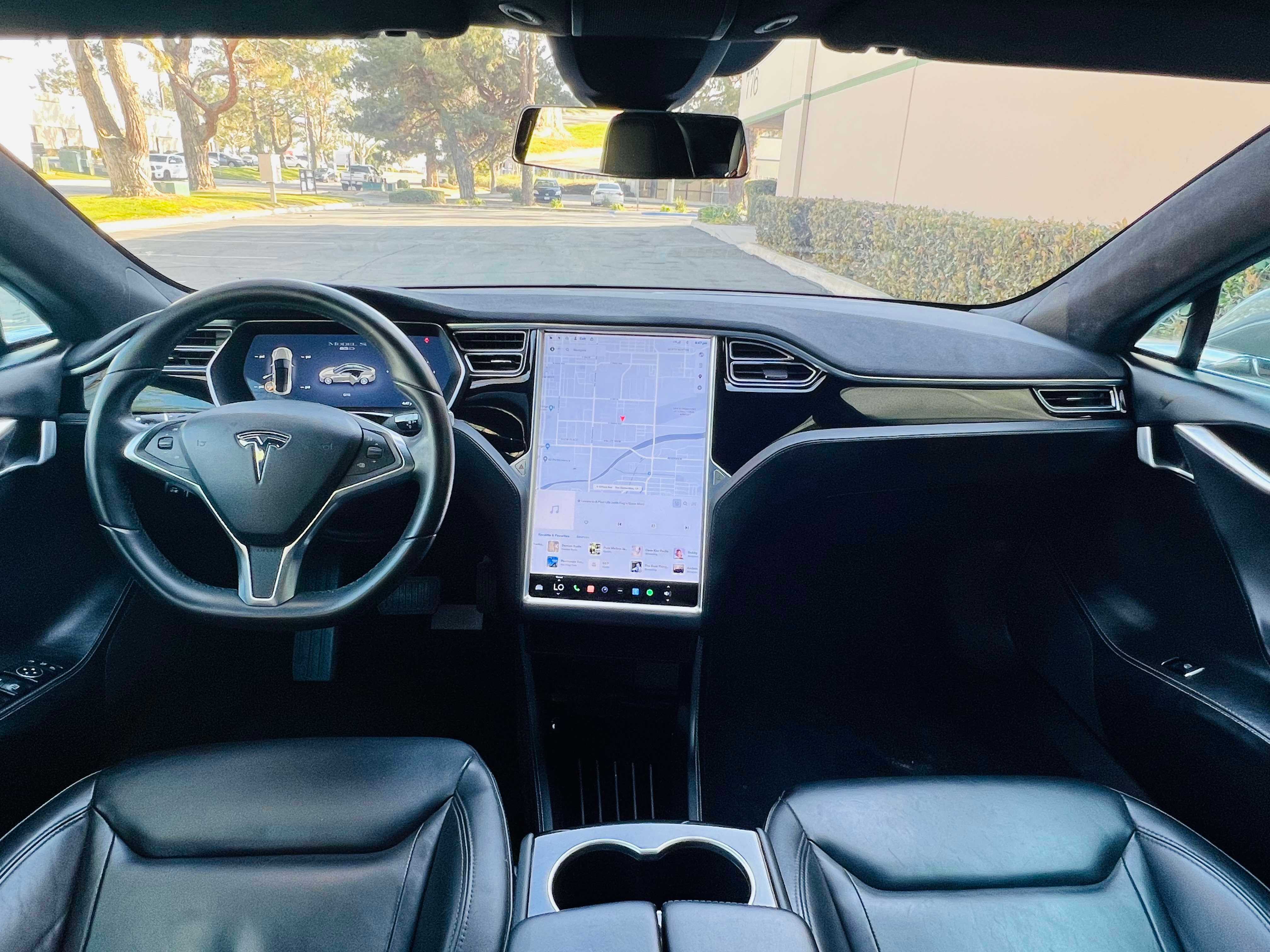 Tesla Model S Image 13