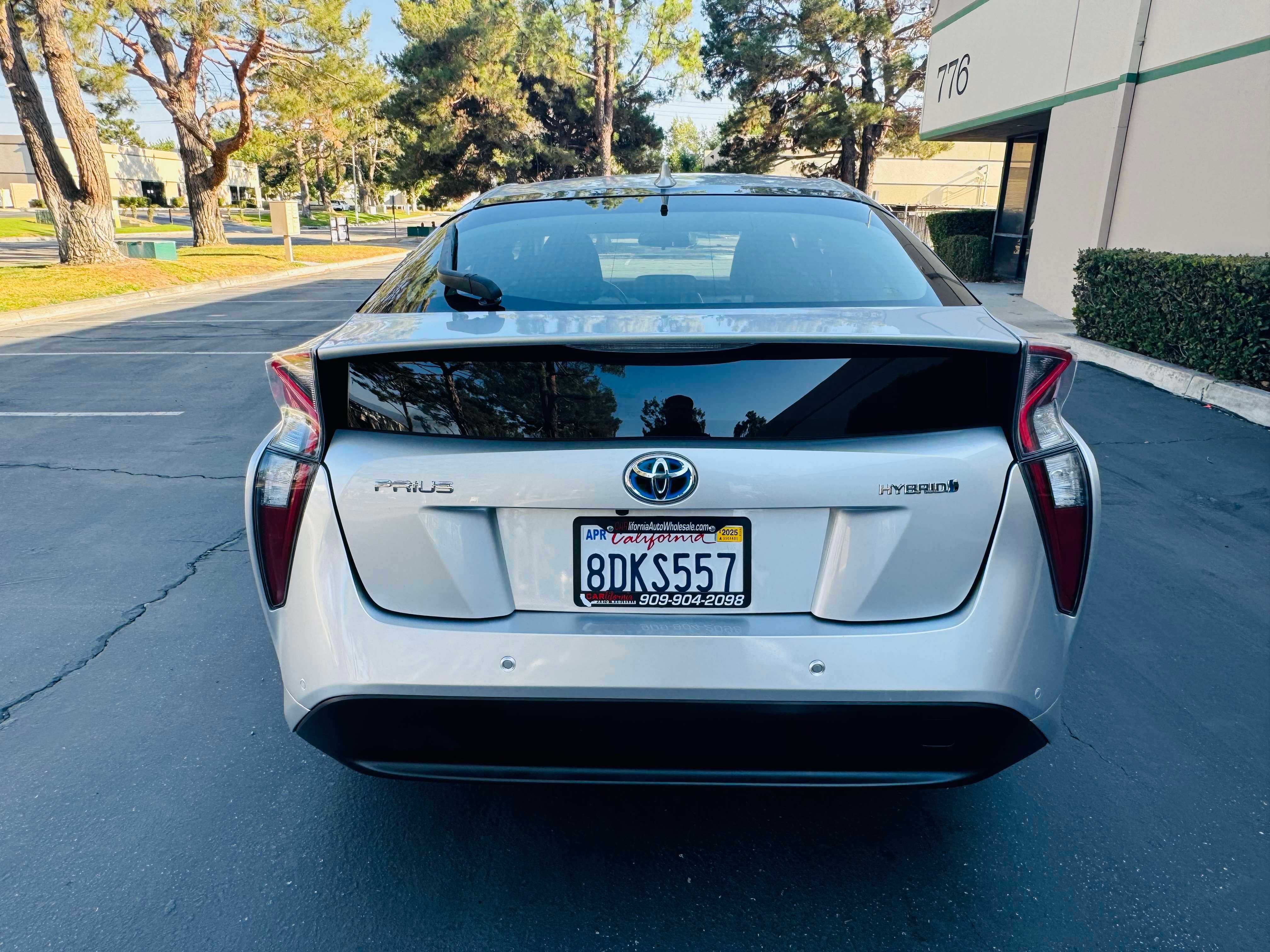 Toyota Prius Image 6