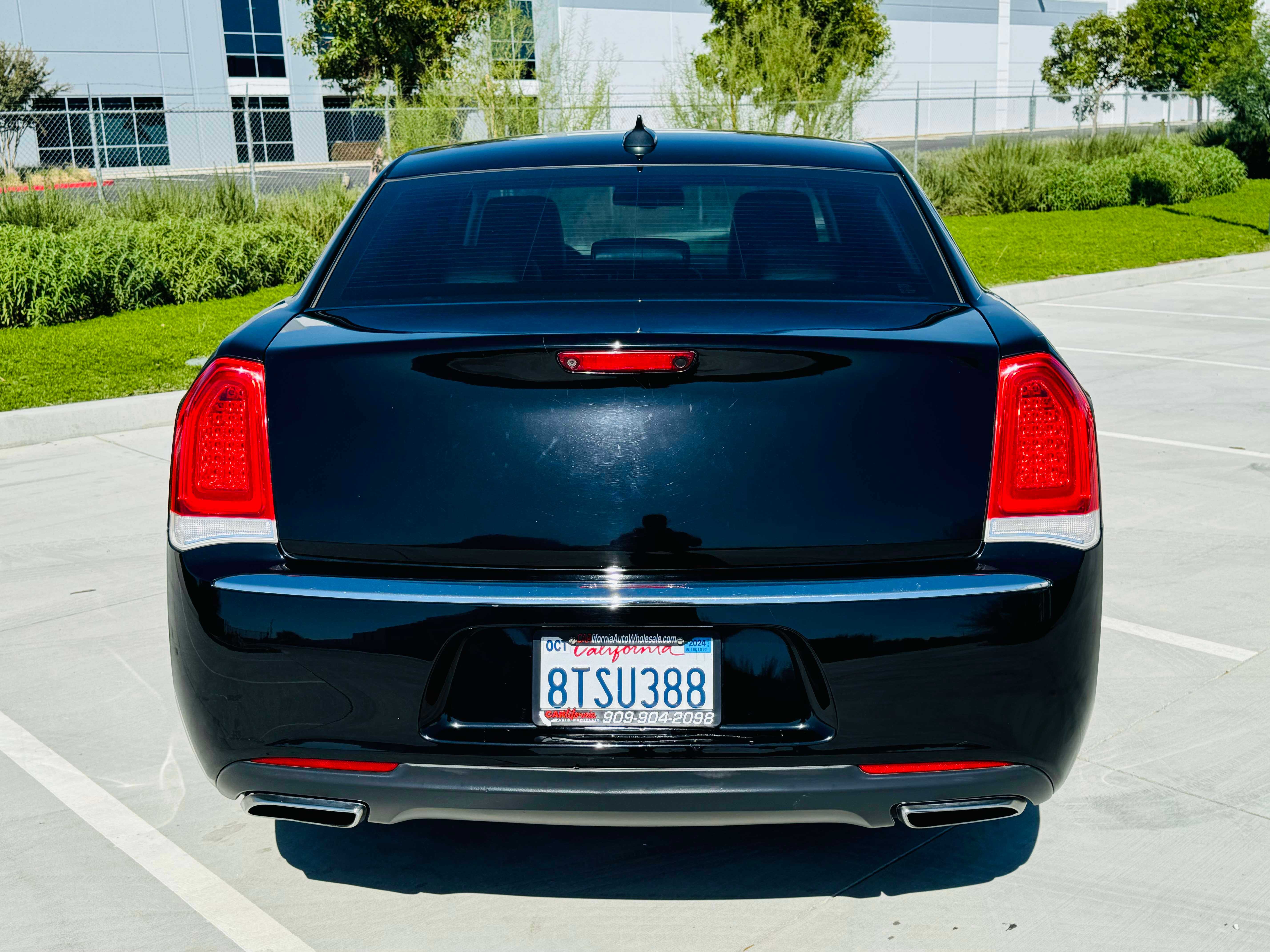 Chrysler 300 Image 6