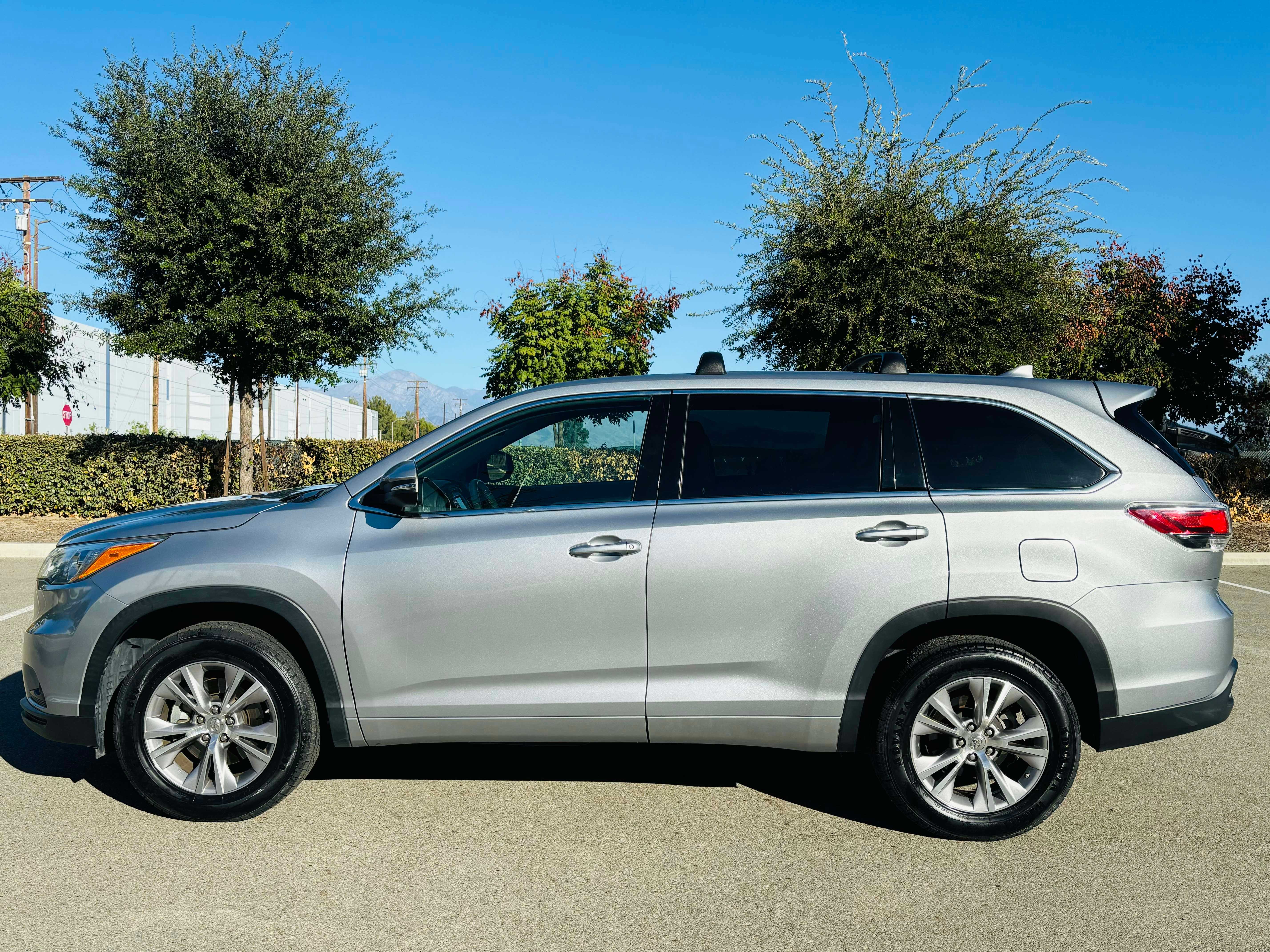 Toyota Highlander Image 8