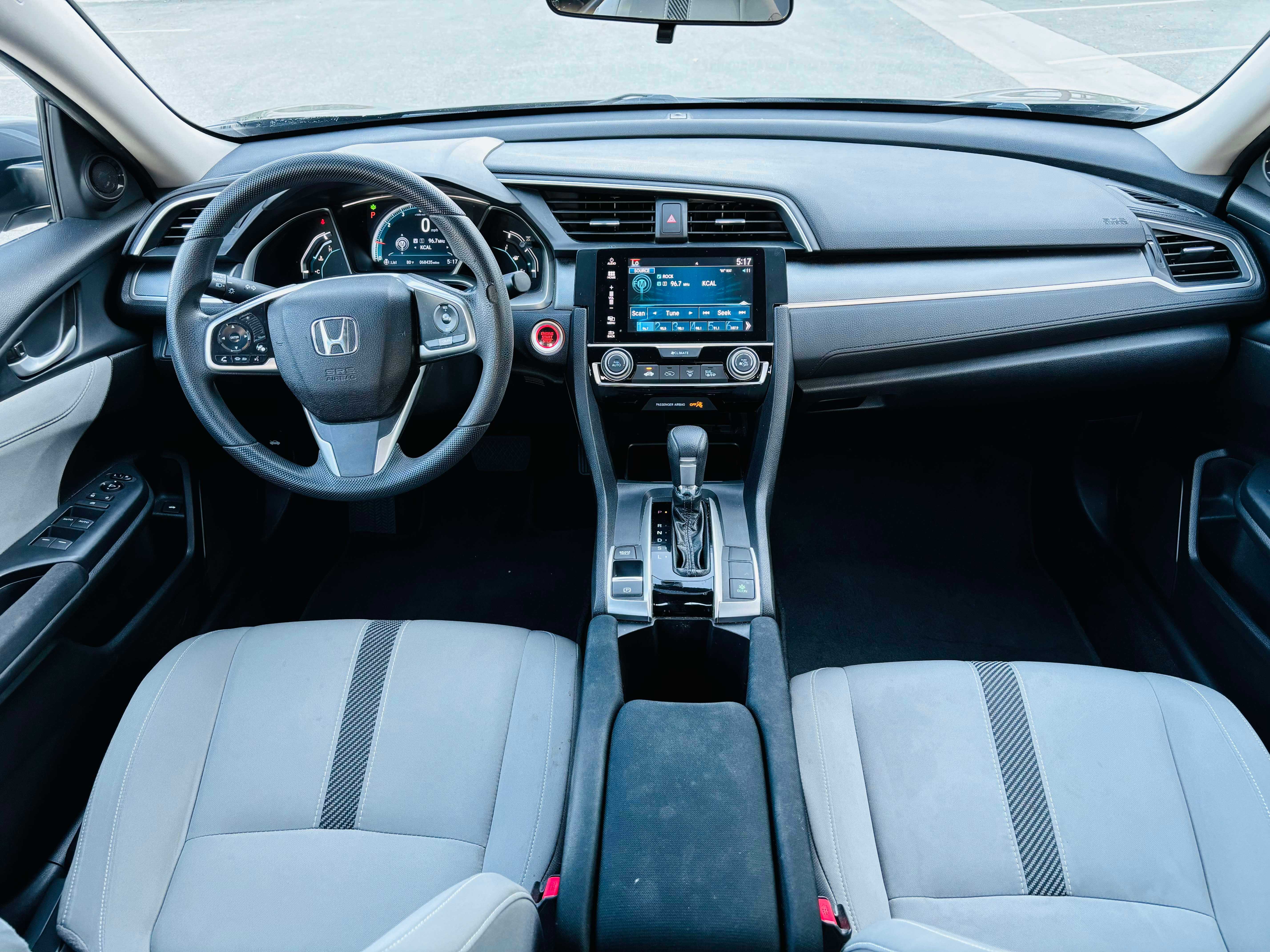 Honda Civic Image 10