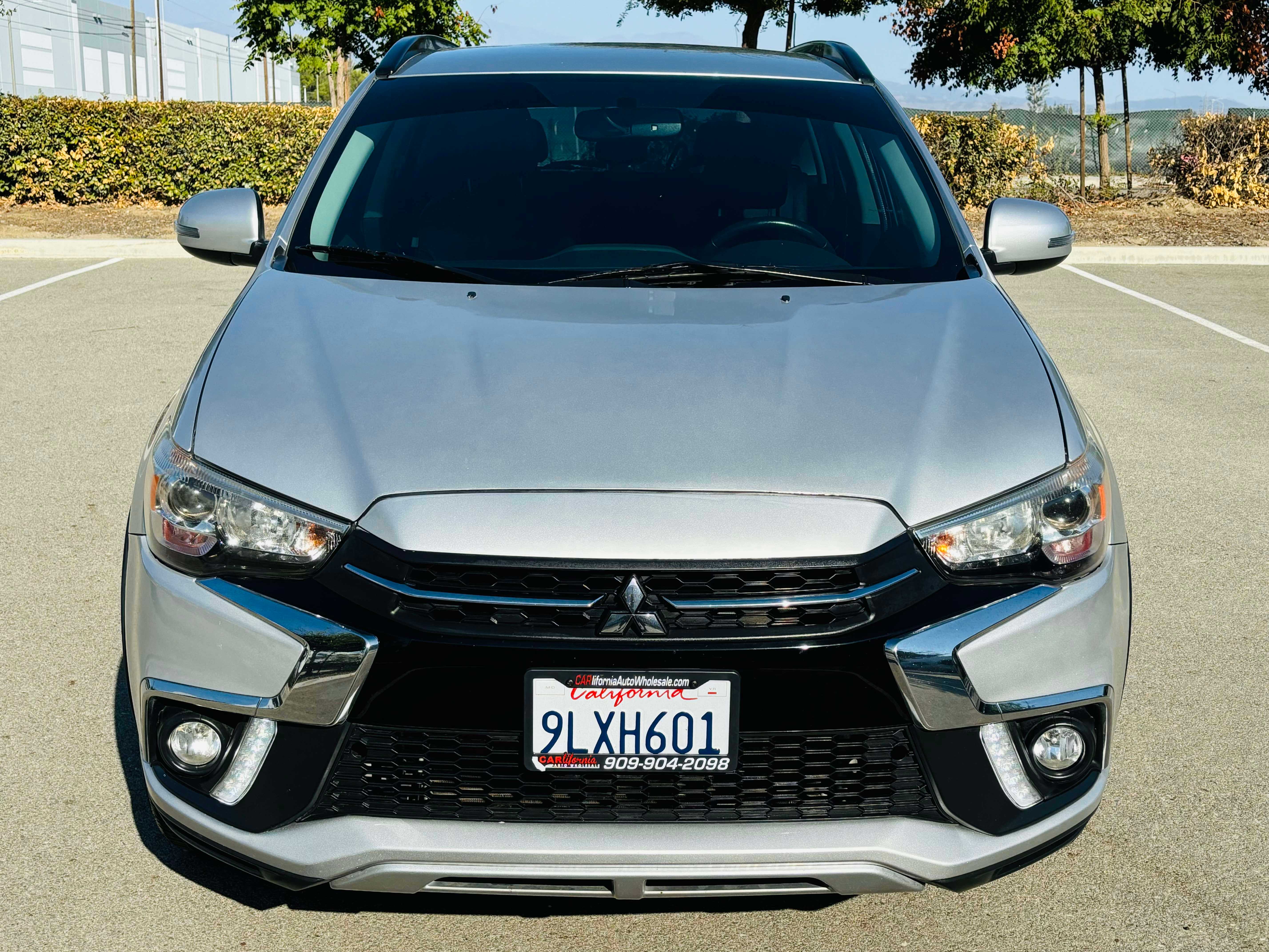 Mitsubishi Outlander Sport Image 2